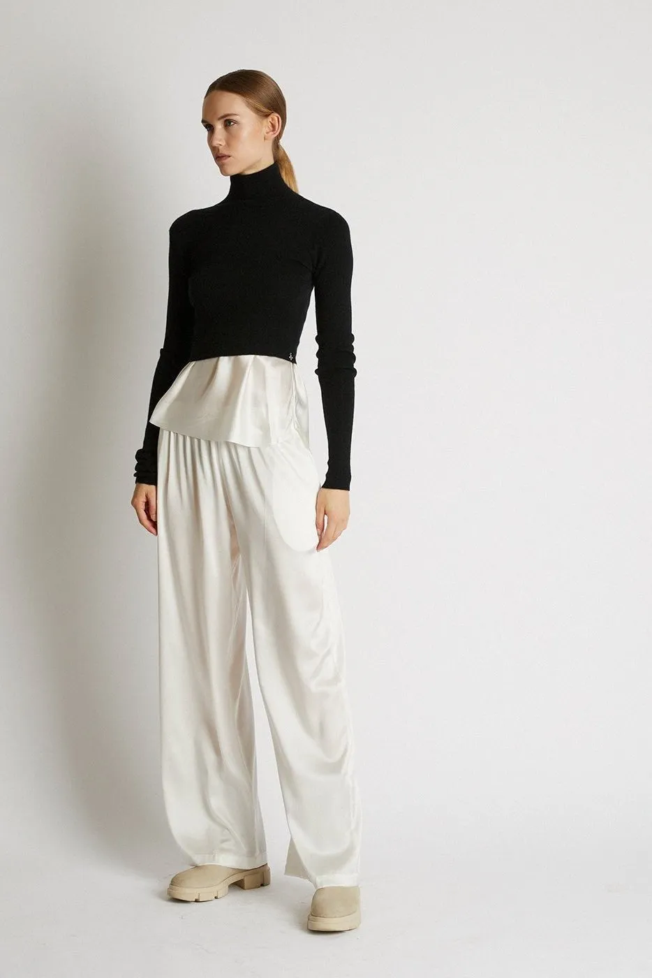   Beryll Cropped Turtleneck | Black