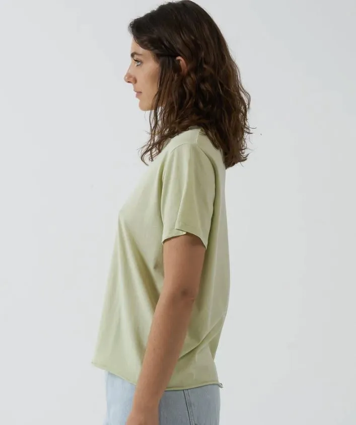 MINIMAL THRILLS RELAXED TEE